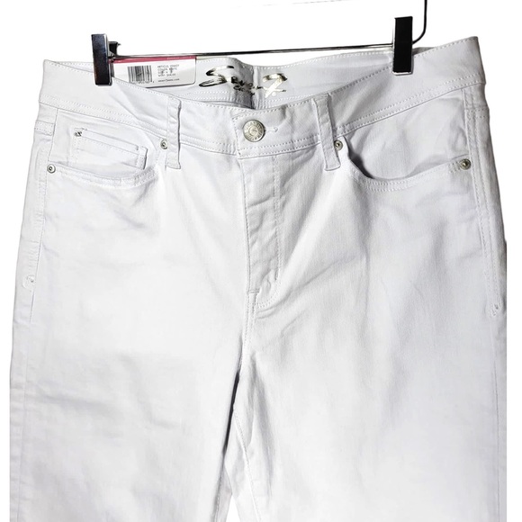 NWT Seven7 Audrey Mid-Rise Skimmer Capris in White - Picture 5 of 10